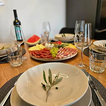 Roberta Apartament *